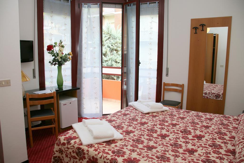 Niagara Hotel ริมินี ภายนอก รูปภาพ
